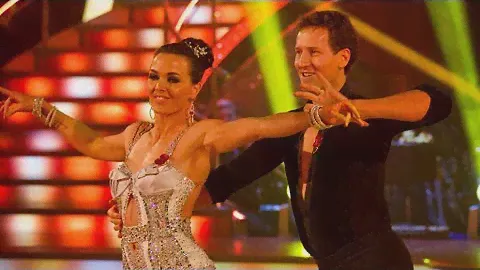 Victoria Pendleton & Brendan Cole Samba to 'It's Not Unusual' - Strictly Come Dancing 2012 - BBC One