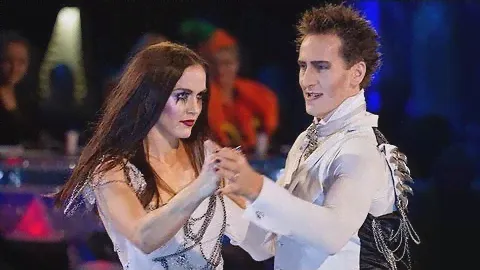 Victoria Pendleton & Brendan Cole Tango to 'White Wedding' - Strictly Come Dancing 2012 - BBC One
