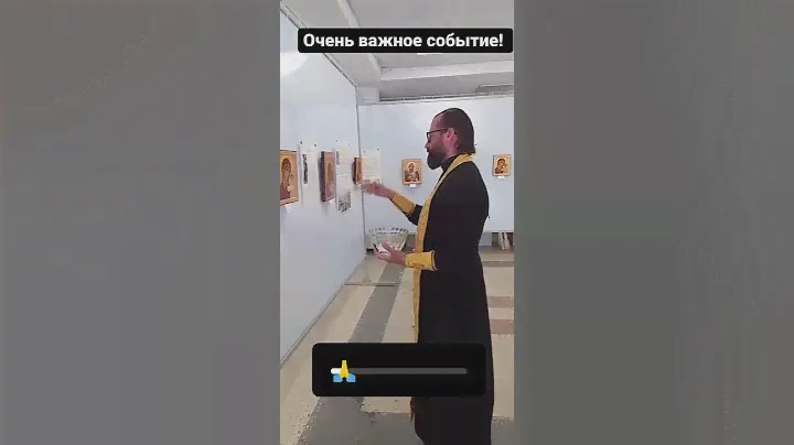 Освящение икон участников выставки
